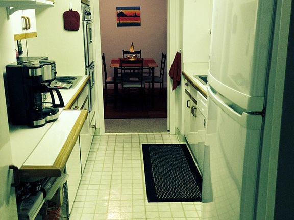 5th image of 2626 N Lakeview Ave APT 3501
