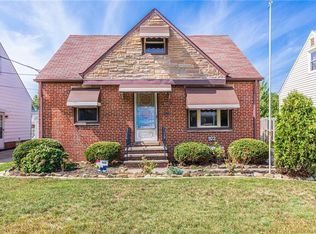 922 E 218th St, Euclid, OH 44119