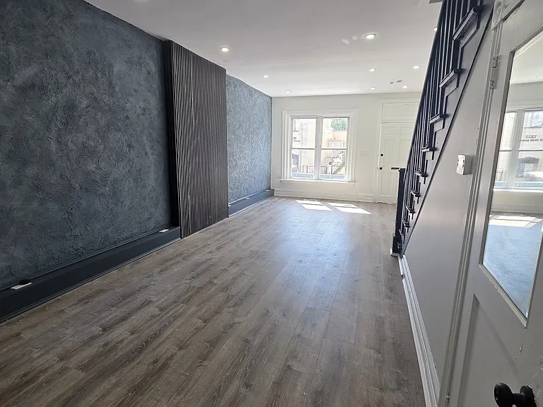 1235 N 10th St — Photo 5