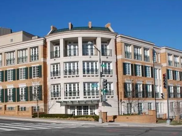 2501 Wisconsin Ave NW APT 404, Washington, DC 20007