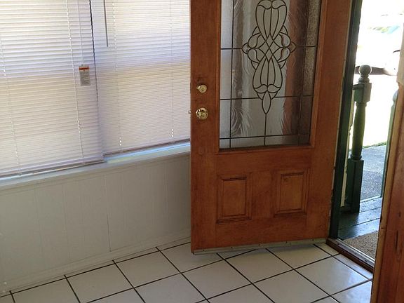 3rd image of 1580 W 14th St
