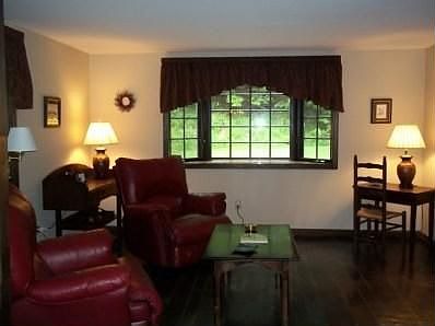5th image of 54 Newton Ave