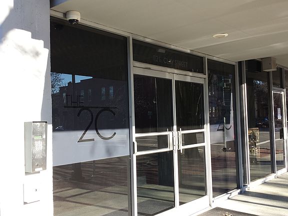 3rd image of 112 E Clay St #U2d
