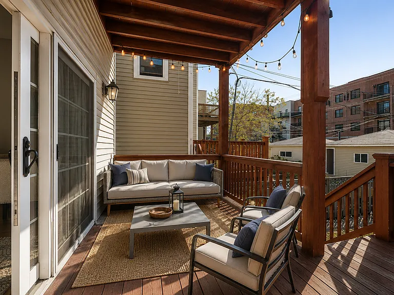 2249 W Melrose St #1 — Photo 14