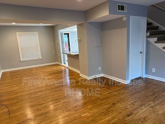 4th image of 6482 Bordeaux Ave