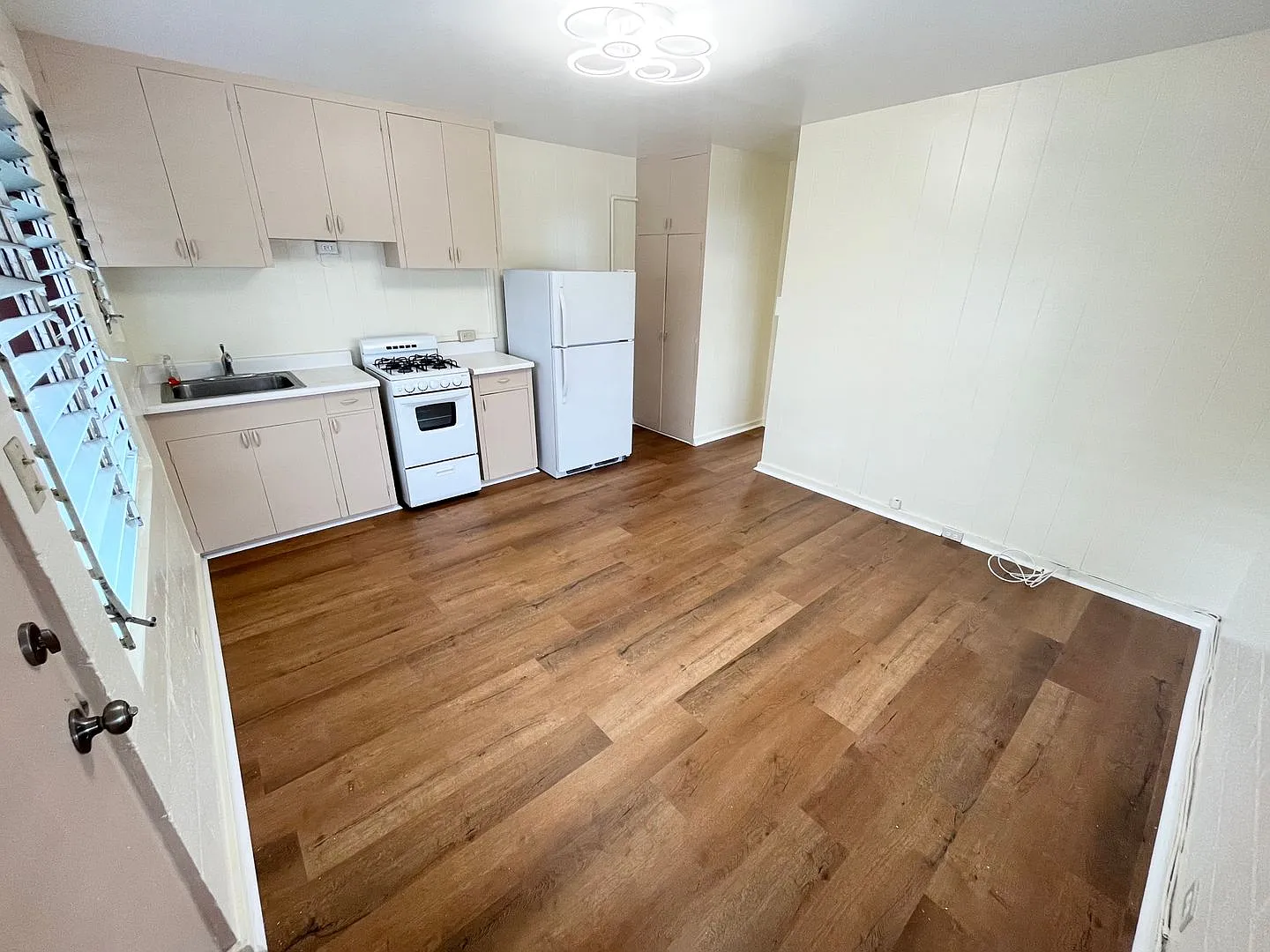 1132 Kamaile St. — Photo 3