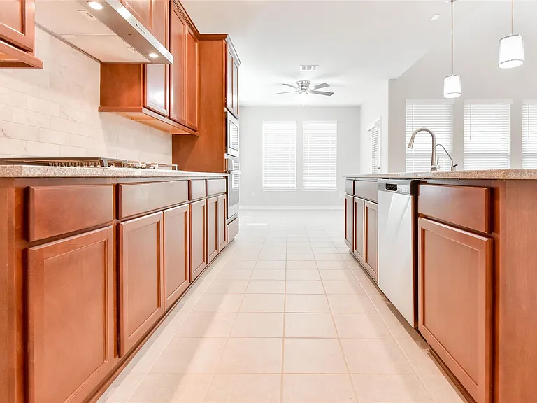 7826 Kenora Way — Photo 15