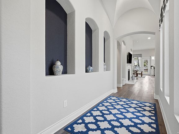 4th image of 8647 GLASS GEM DR