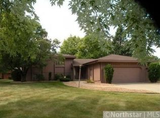 3955 Yorktown Ln N, Plymouth, MN 55441