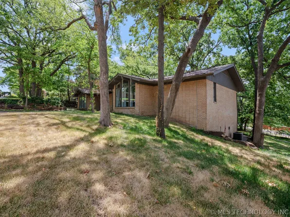 5510 E 65th Pl, Tulsa, OK 74136