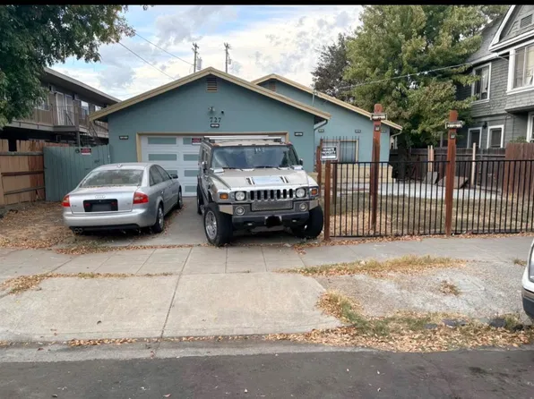 727 E Fremont St, Stockton, CA 95202