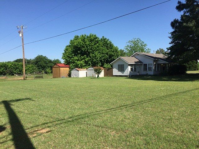 1st image of 604 N Pearson Ln