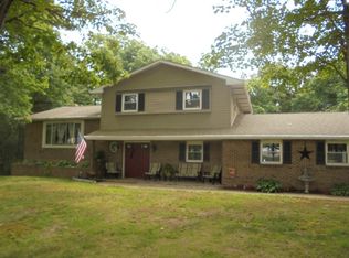 471 E Butler Dr, Freeland, PA 18224