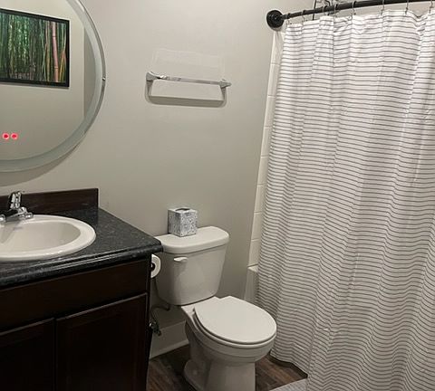 3rd image of 938 S Meridian St #3