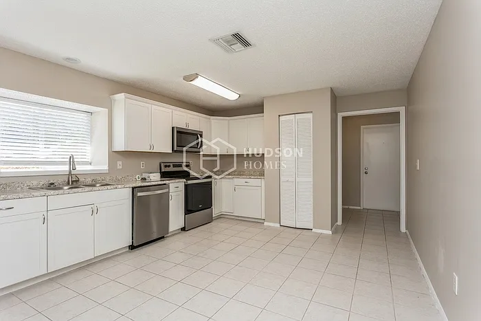 5905 Birchwood Dr — Photo 7