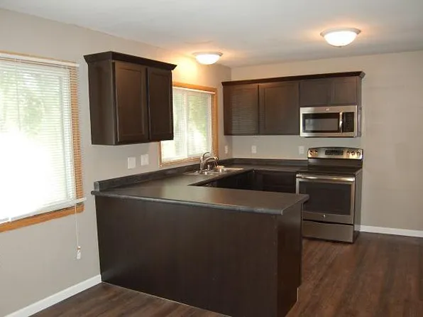 505 Melrose Ct, Iowa City, IA 52246