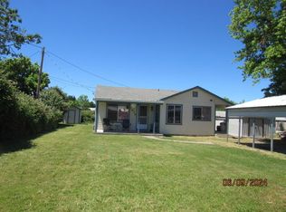 1678 Dowell Rd, Grants Pass, OR 97527