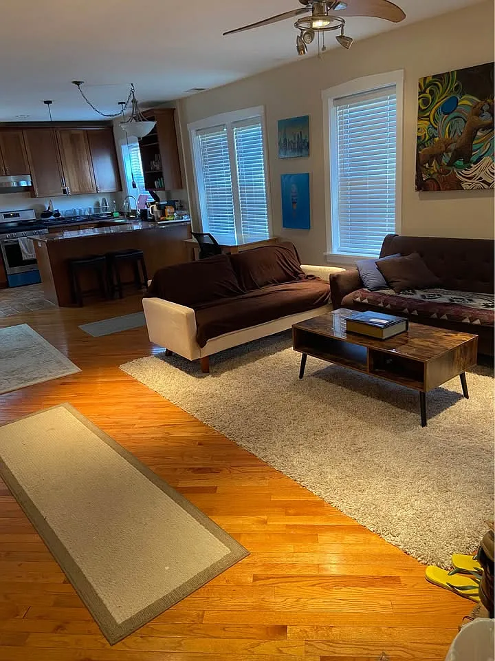 2 bed, 1100 sqft, $1,200 — Photo 4