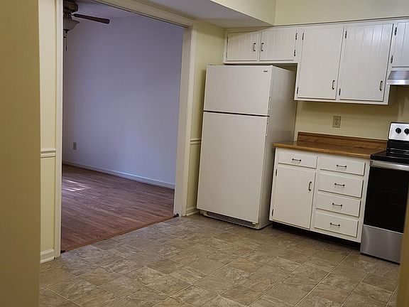 5th image of 6416 Meadow View Dr