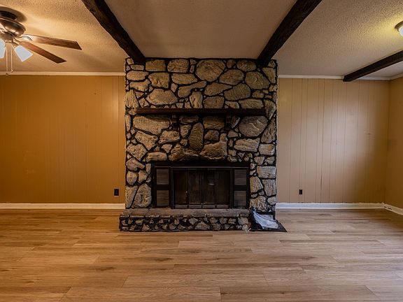 4th image of 214 Morningside Dr