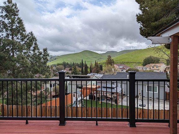 5th image of 3880 Alta Vista Cir