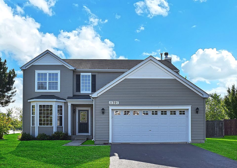 1st image of 11301 S Glenbrook Cir