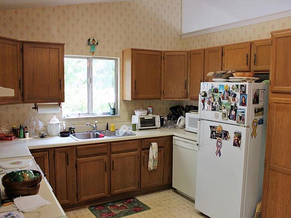 2nd image of 5213 Christiancy Ave