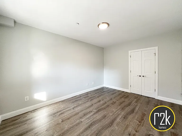 23-11 31st Ave #6D — Photo 13