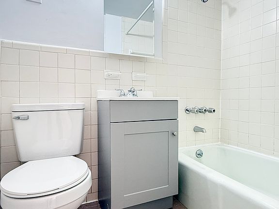 4th image of 127 W 81st St APT 1A