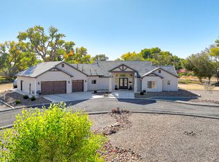 17 La Sombra SE, Los Lunas, NM 87031
