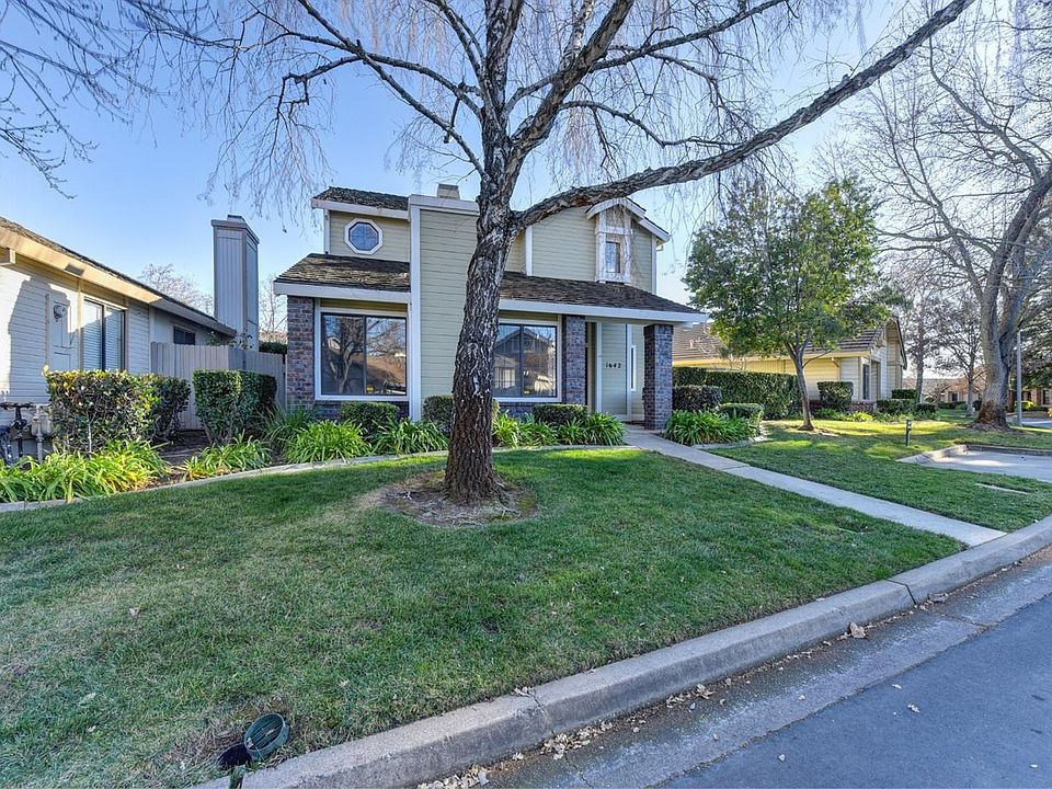 1st image of 1642 Ashford Dr