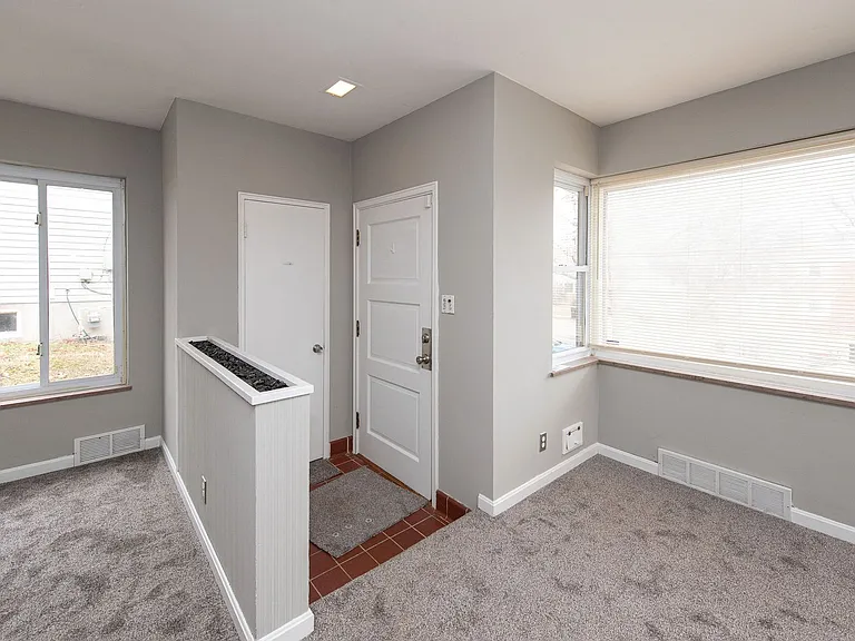 3031 Irvella Pl — Photo 5
