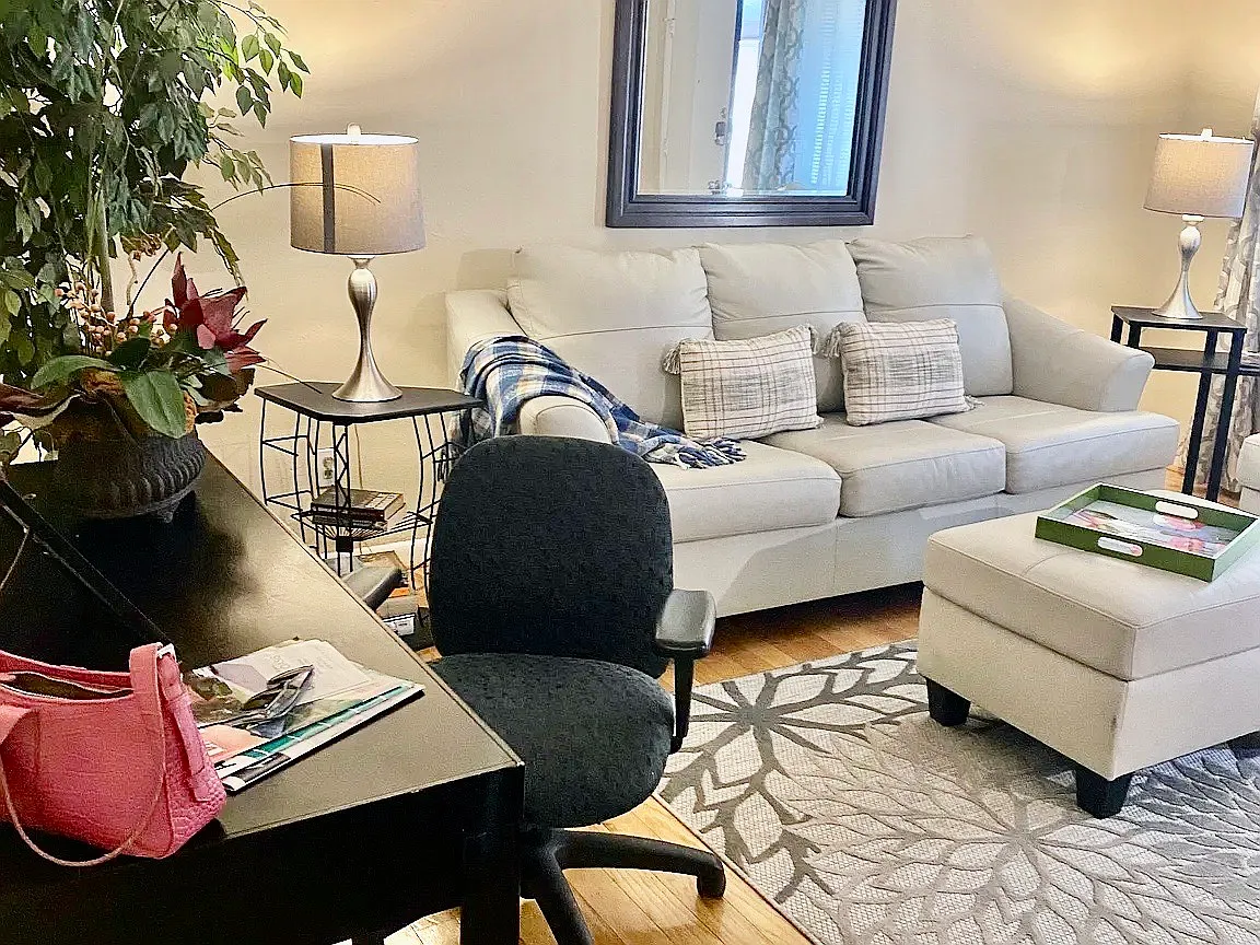 1 bed, 850 sqft, $1,700 — Photo 3