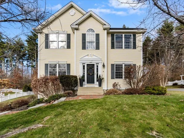 8 Grapevine Road, Merrimack, NH 03054