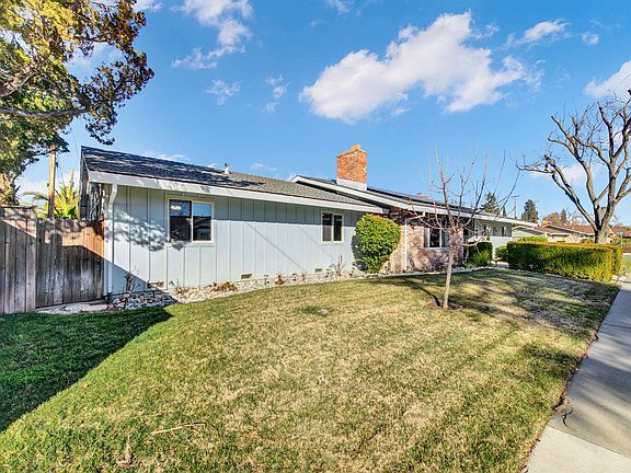 4th image of 302 W Southwood Dr