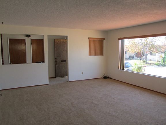 2nd image of 904 Ethel Pl