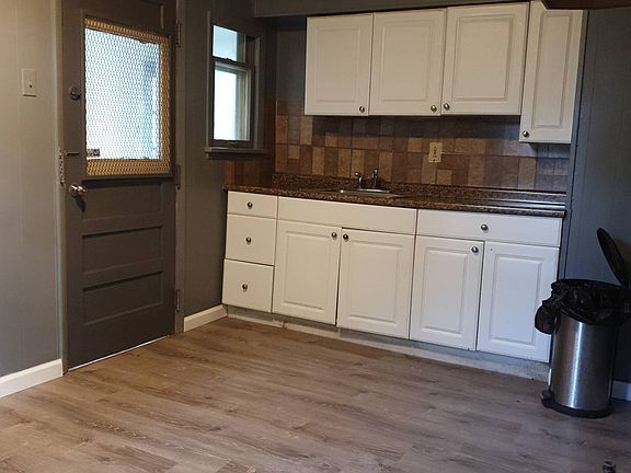 3rd image of 5741 Helen Ave #1