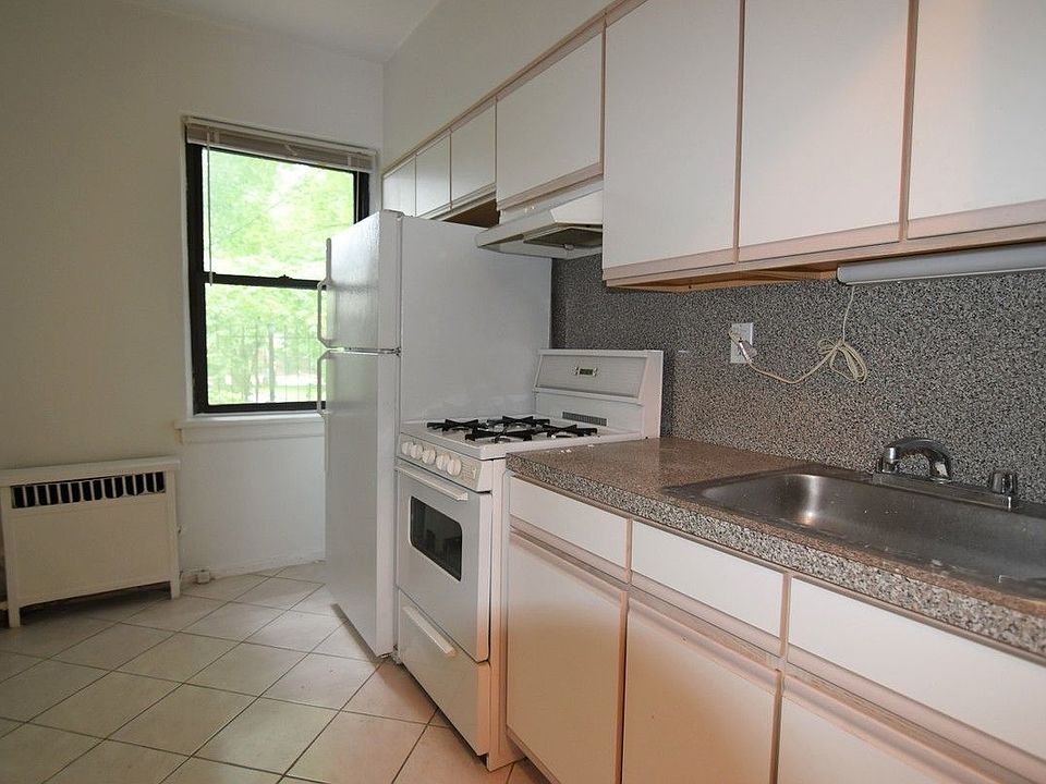 2nd image of 16 94th St #4J