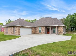 12865 Hodges Ln, Walker, LA 70785