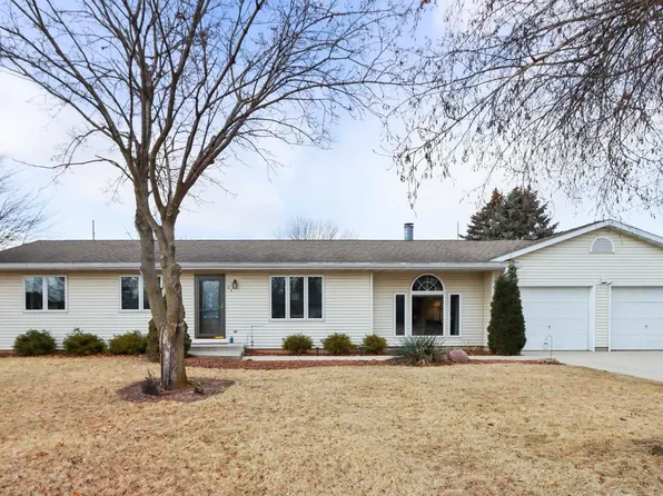 23 16th St, Prairie Du Sac, WI 53578