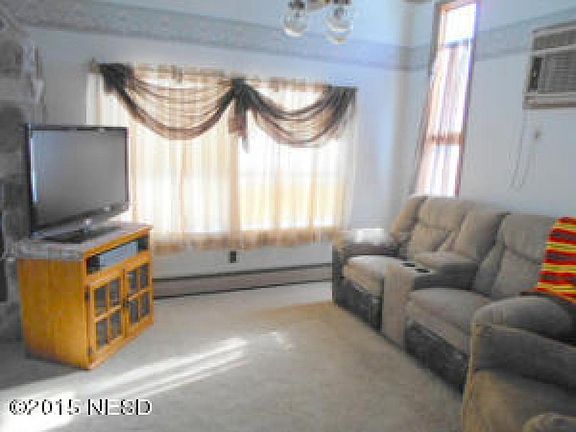 3rd image of 638 S Lake Dr