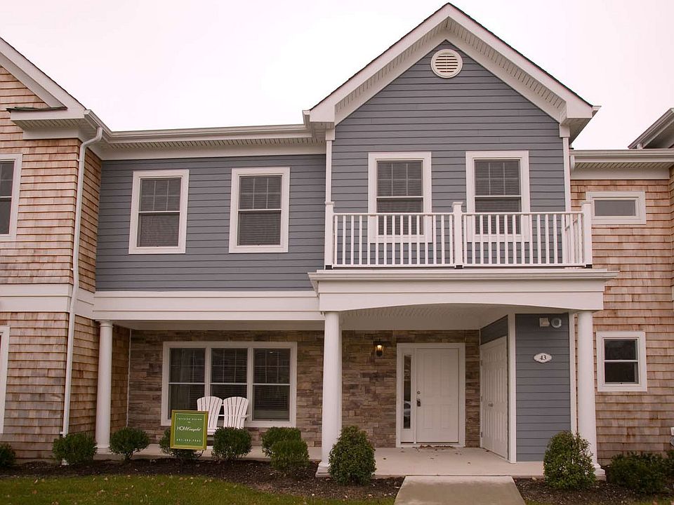 1st image of 43 Andrew Ct