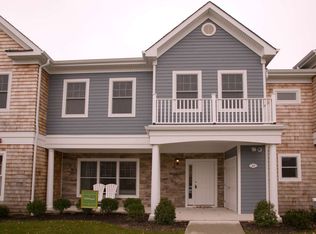 43 Andrew Ct, Southampton, NY 11968