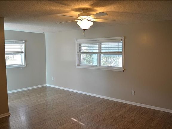 4th image of 1815 37th Ave