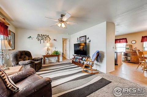 4th image of 10580 Ashwood St