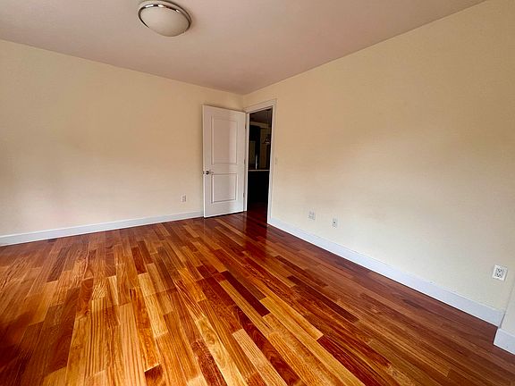 5th image of 8330 Kew Gardens Rd APT 4G