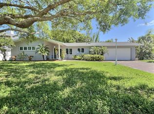 107 Peterson Ln, Palm Harbor, FL 34683