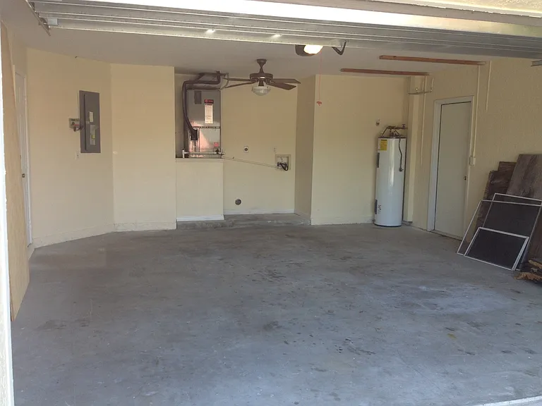 7296 Coolidge Rd — Photo 15