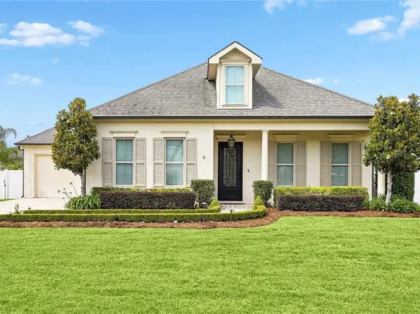 112 Primrose Dr, Belle Chasse, LA 70037