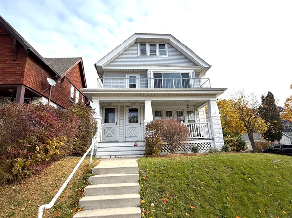 1600 N 49th St, Milwaukee, WI 53208